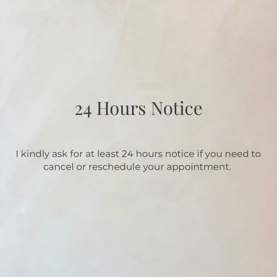 NailMuseMiami policy card: 24 hours notice